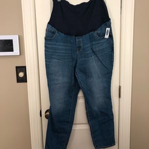 NWT Old Navy maternity jeans